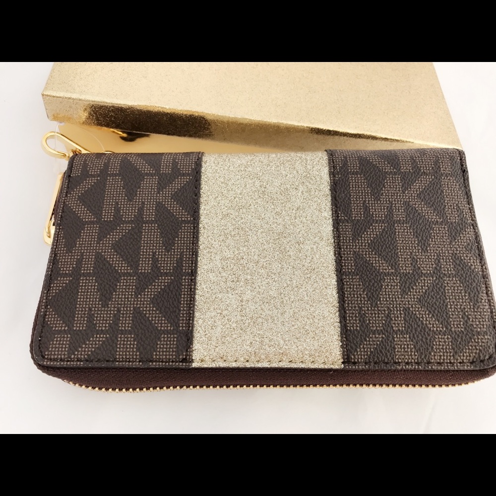 NWT Michael Kors Jet Set Travel Center Wristlet - Picture 3 of 5